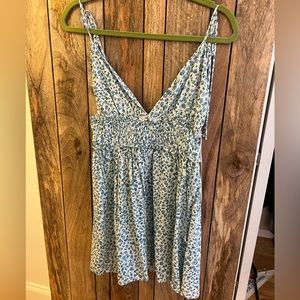 Zara mini dress, blue floral, shoulders tie for halter or regular straps